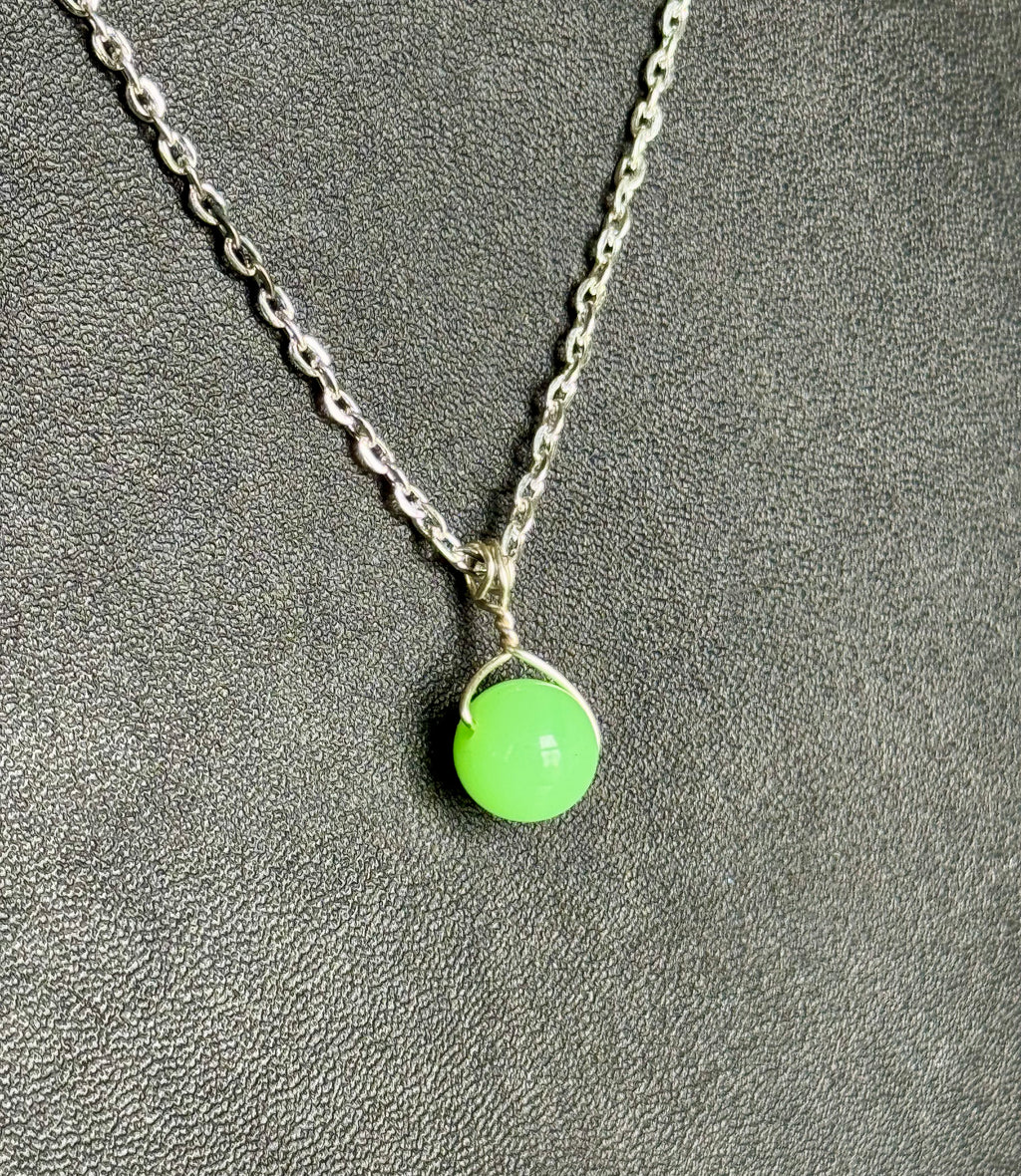 *URANIUM GLASS* bead pendant necklace