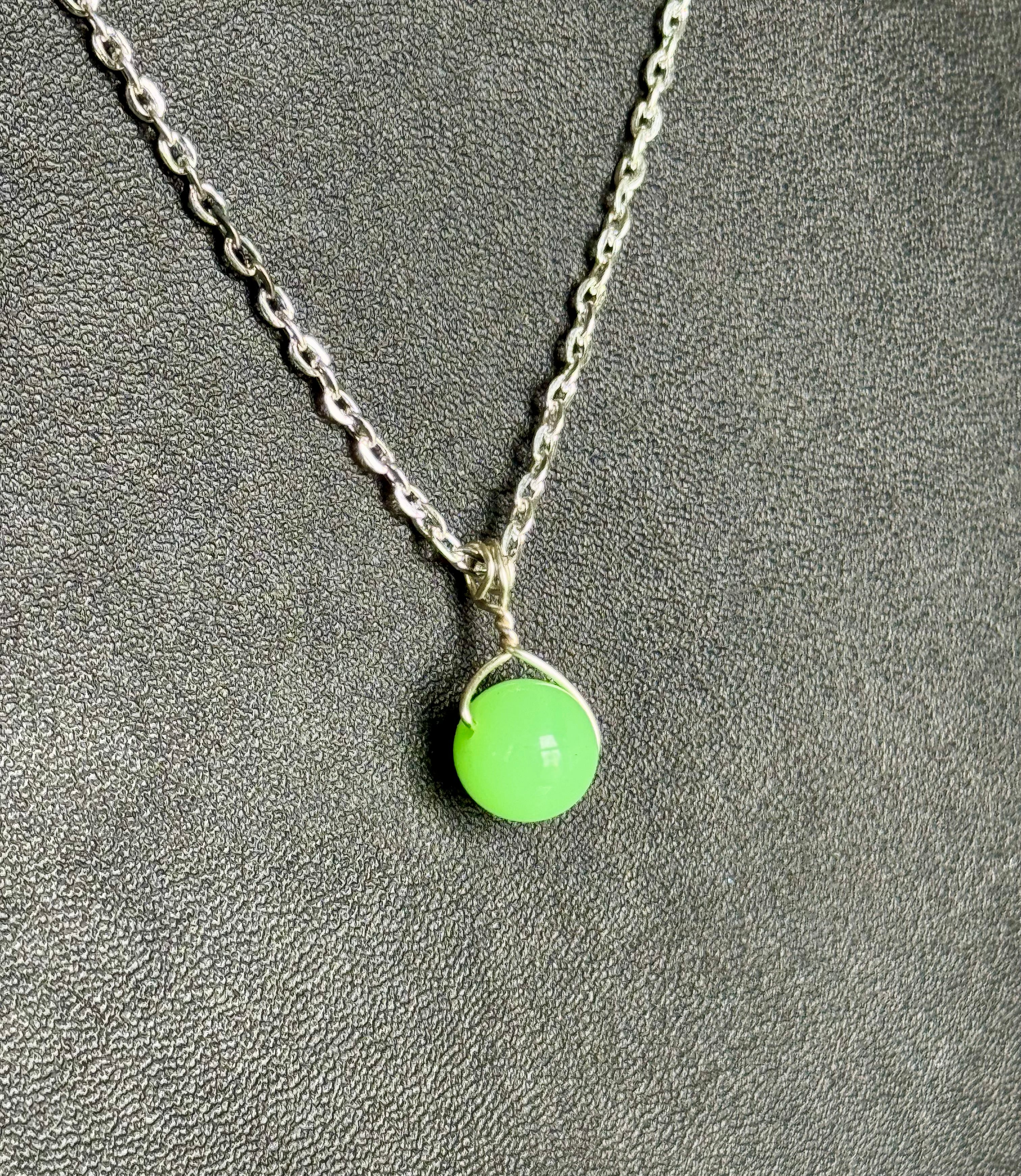 *URANIUM GLASS* bead pendant necklace