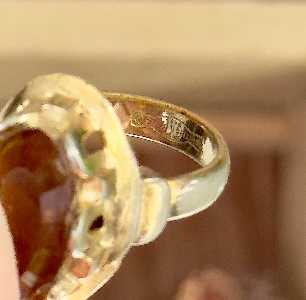 Sarah-Coventry Amber color ring