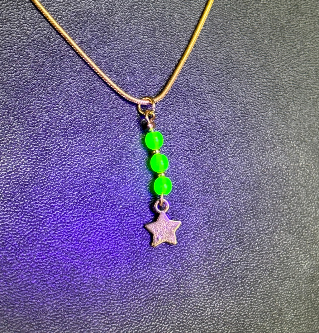 *URANIUM GLASS* beaded pendant necklace