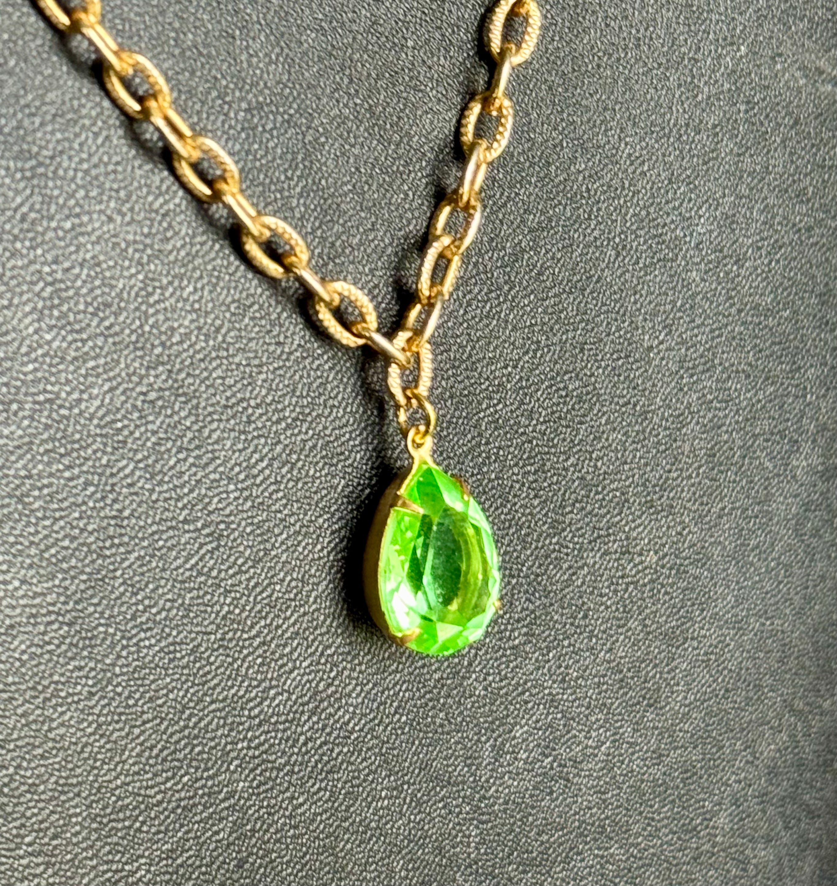 *URANIUM GLASS* cut pendant necklace