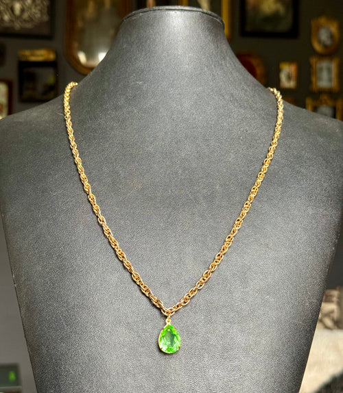 *URANIUM GLASS* pendant necklace