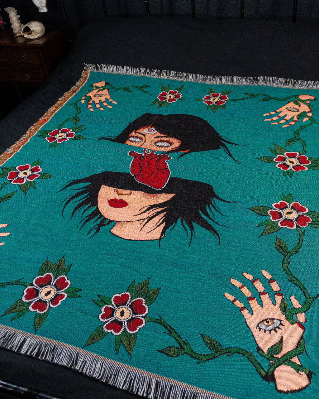 Detachment - Anatomical Heart Woven Blanket